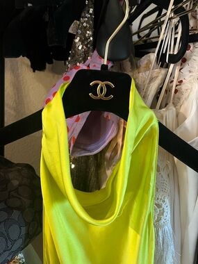 AMANDA UPRICHARD Lime silk dress NWT Size Small